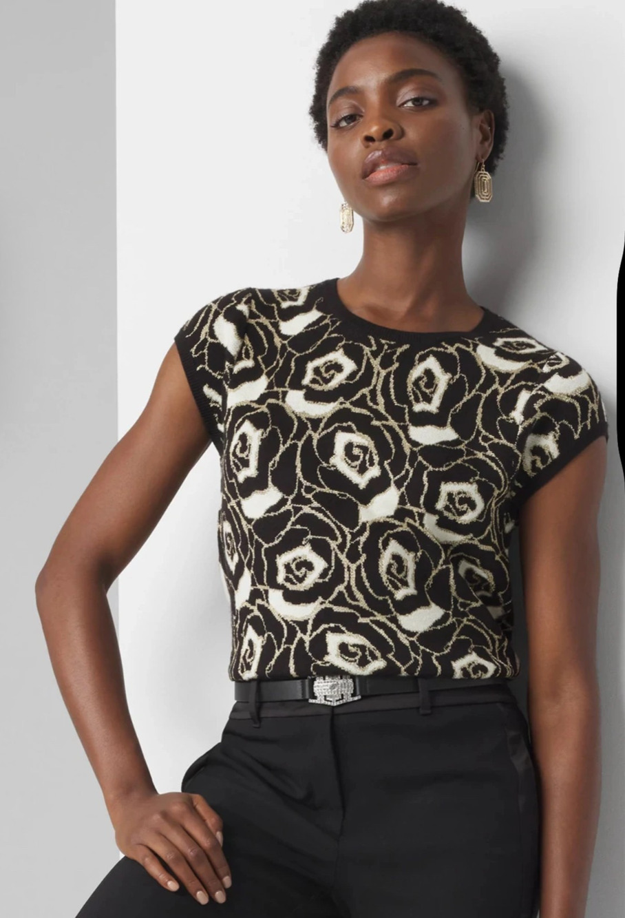WHBM Top Womens XS Black Gold Thread Bella Rosa Floral Jacquard Sweater Tee Crew